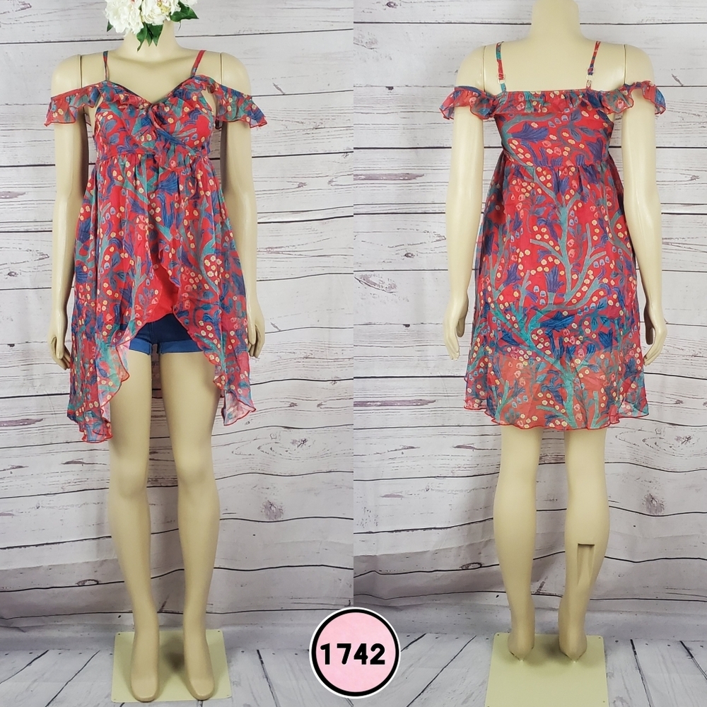 xs red hi-lo cold shoulder blouse